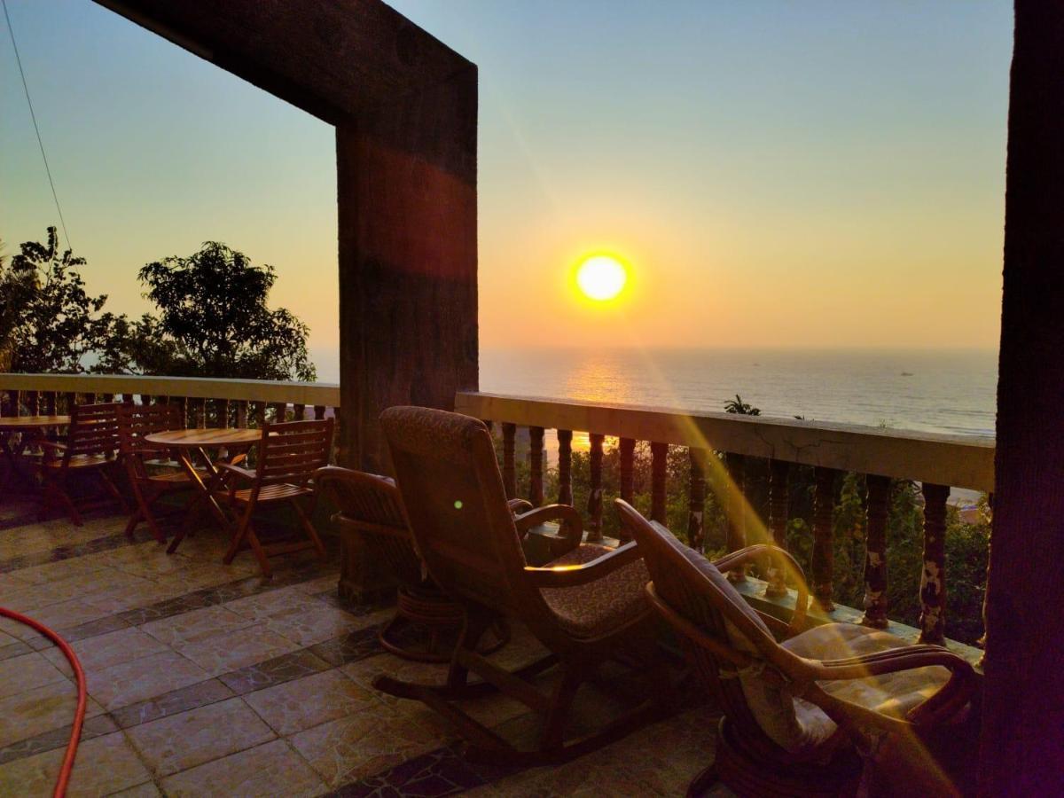 Villa Infinity By The Sea Murud  ภายนอก รูปภาพ