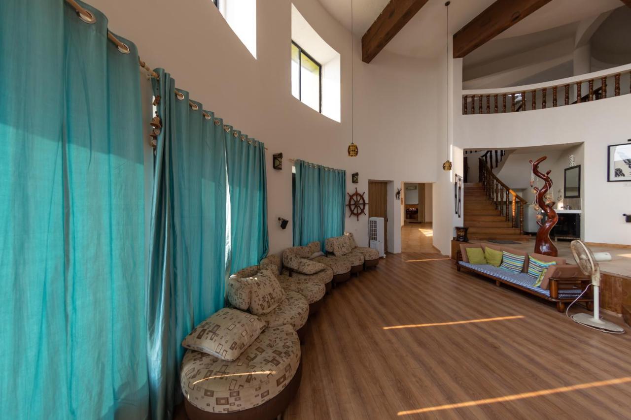 Villa Infinity By The Sea Murud  ภายนอก รูปภาพ