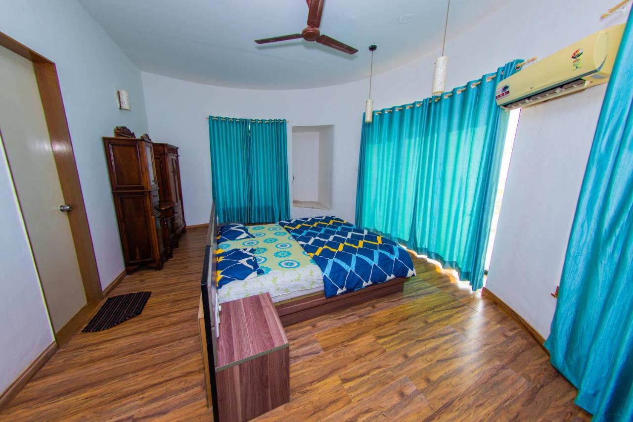 Villa Infinity By The Sea Murud  ภายนอก รูปภาพ
