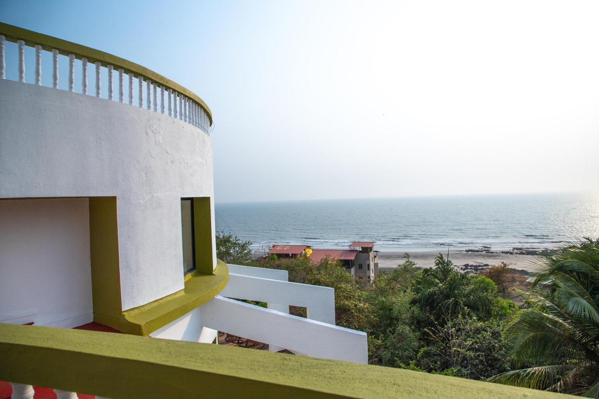 Villa Infinity By The Sea Murud  ภายนอก รูปภาพ