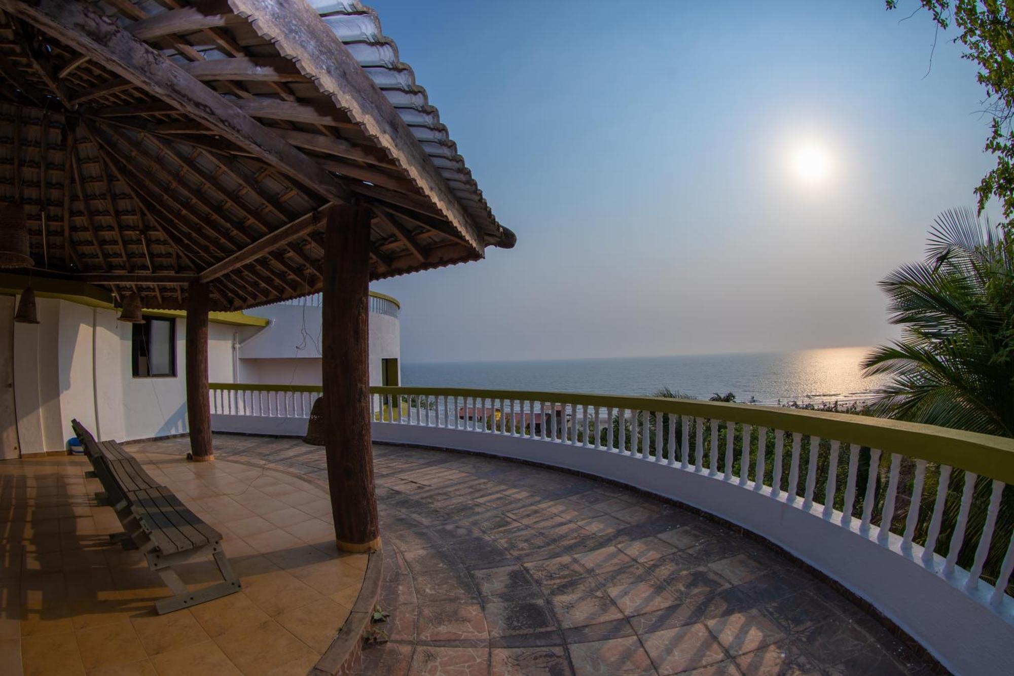 Villa Infinity By The Sea Murud  ภายนอก รูปภาพ