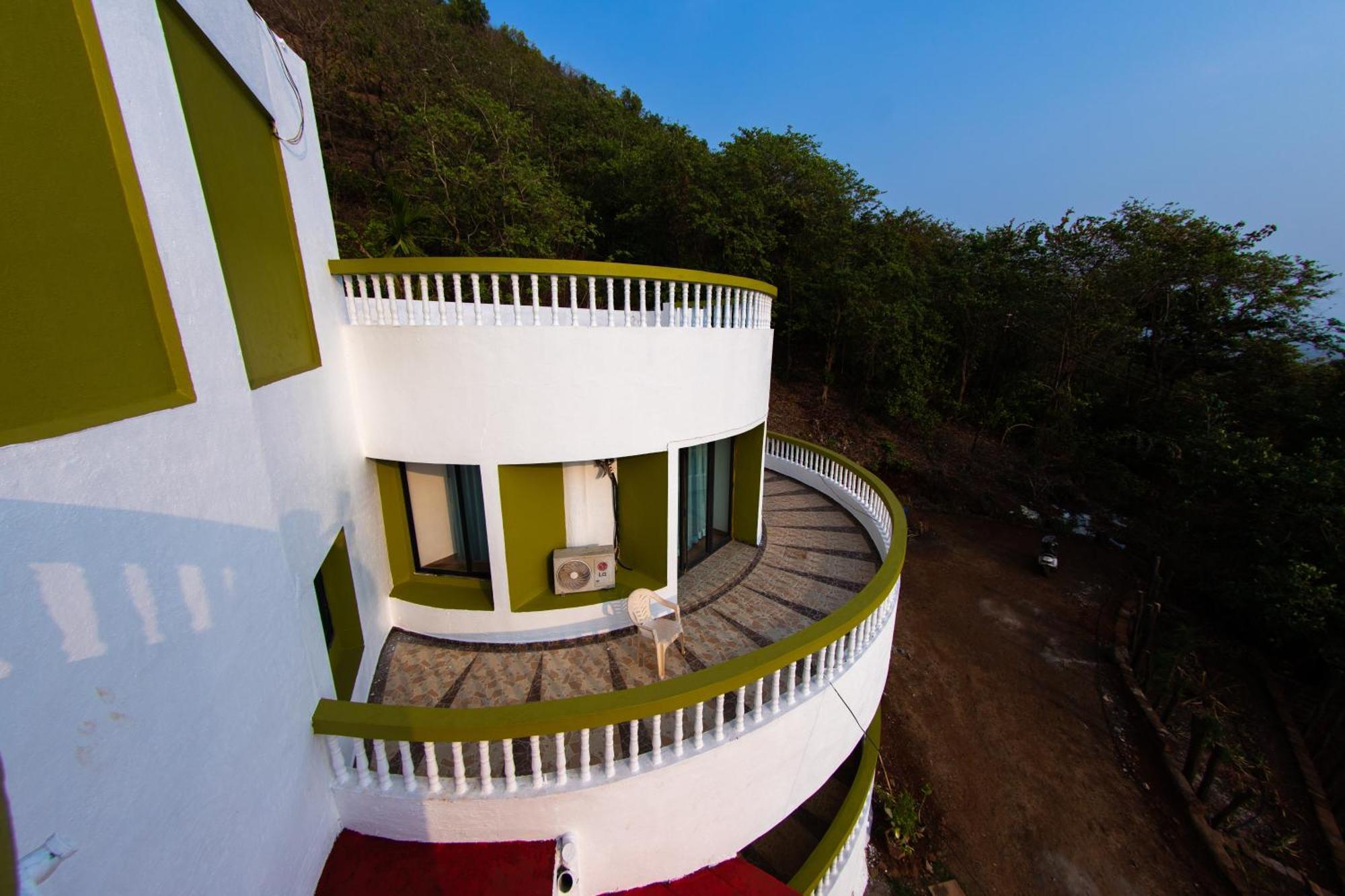 Villa Infinity By The Sea Murud  ภายนอก รูปภาพ